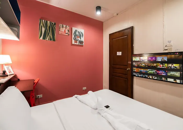 Homestay Homey And Cozey Poblacion Makati S04 Manila